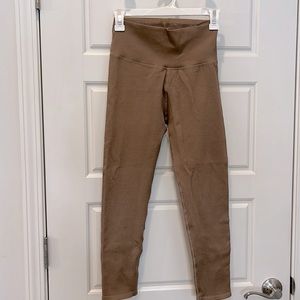 New. Never worn. Good American leggings